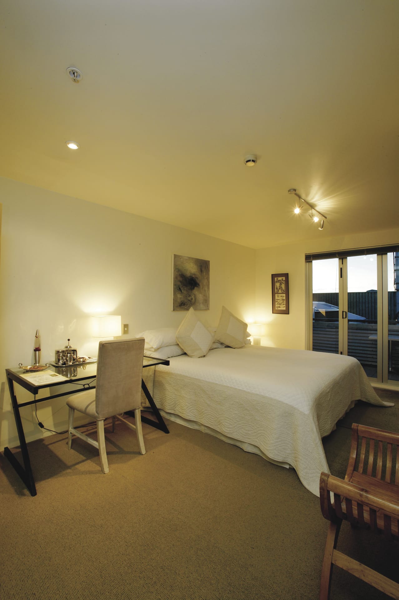 NZL_NIS_033_20100805_SS