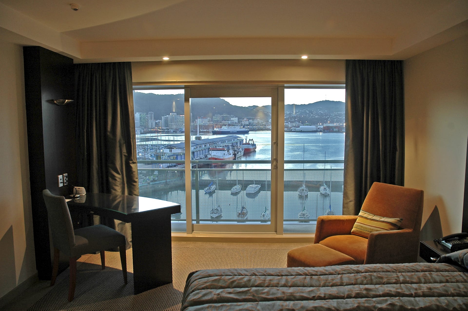 NZL_NIS_051_20140909_OL