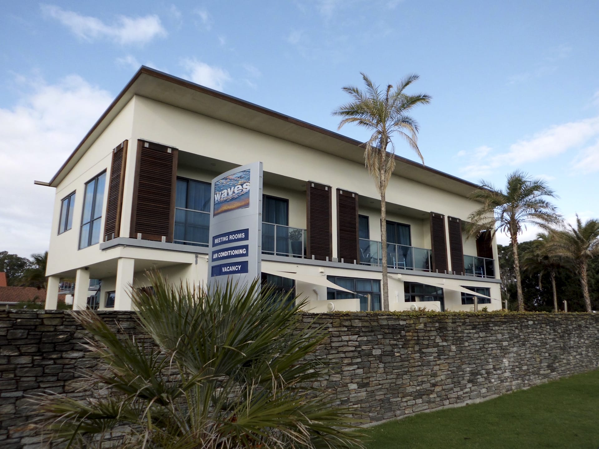 NZL_NIS_082_20140923_OL