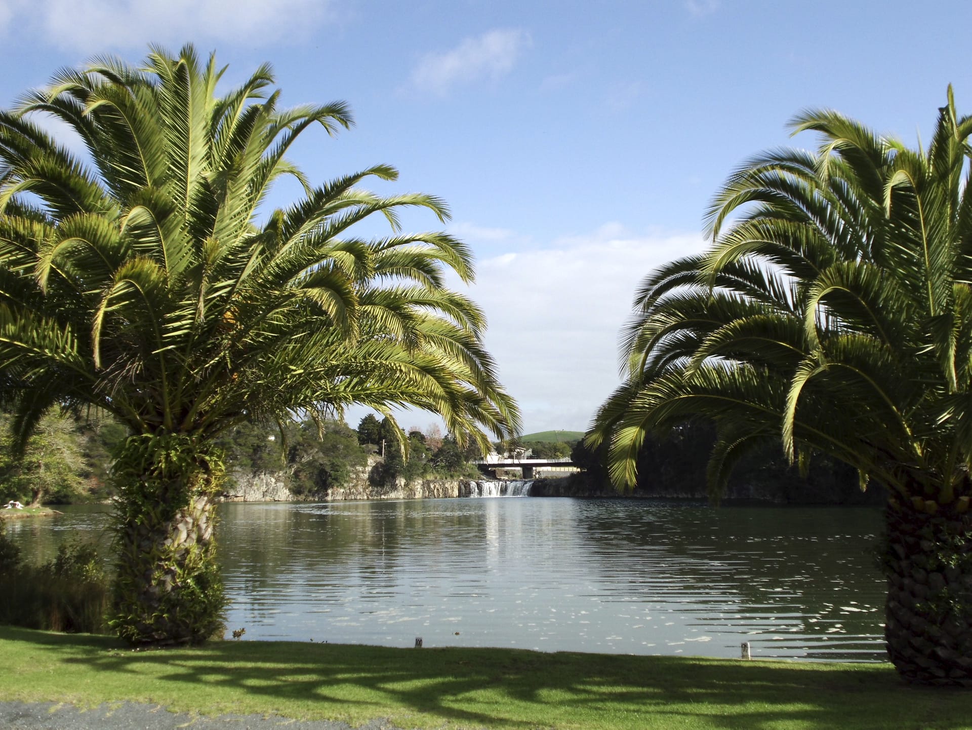 NZL_NIS_086_20140923_OL