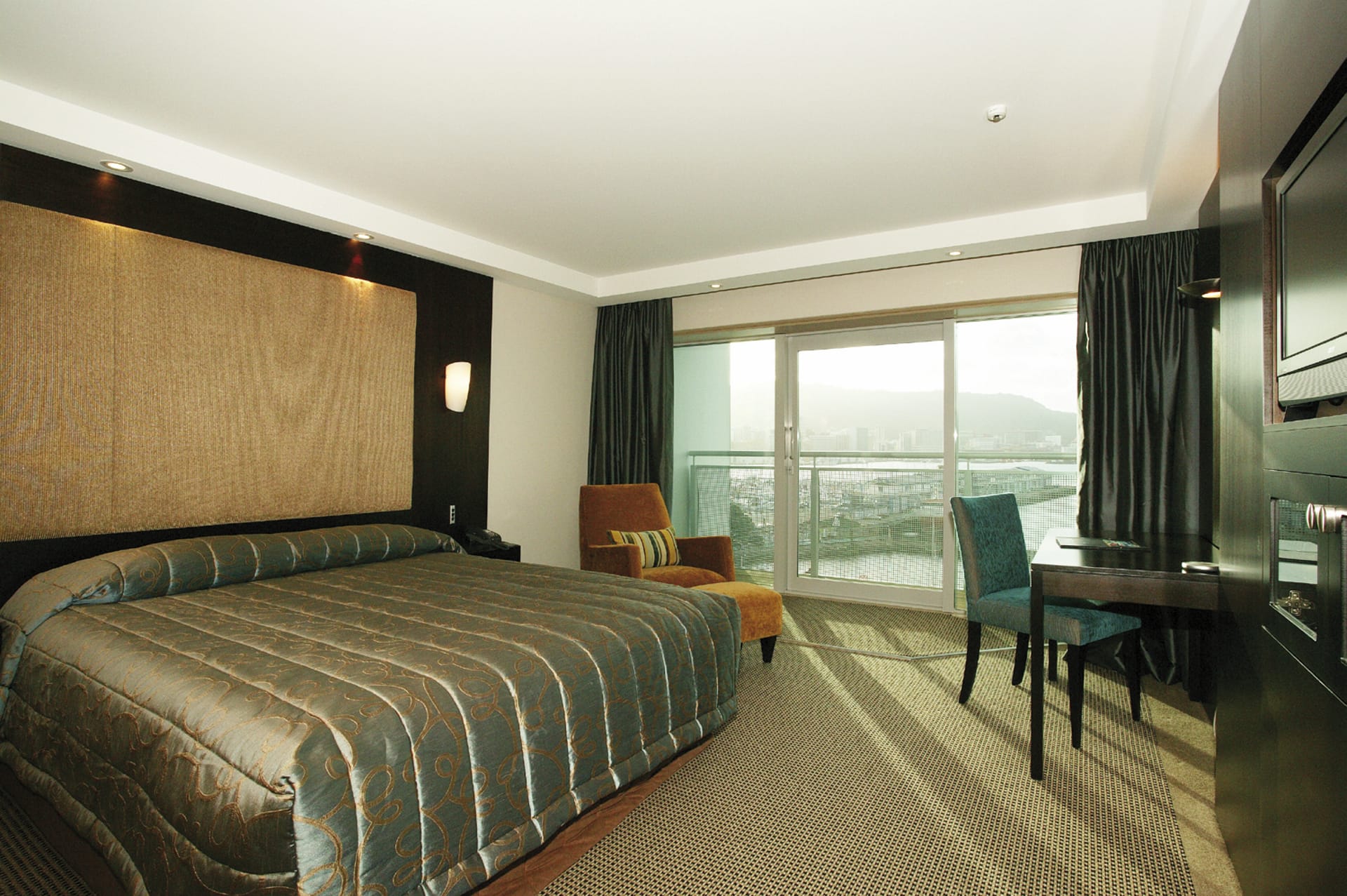 NZL_NIS_110_20150907_DIA