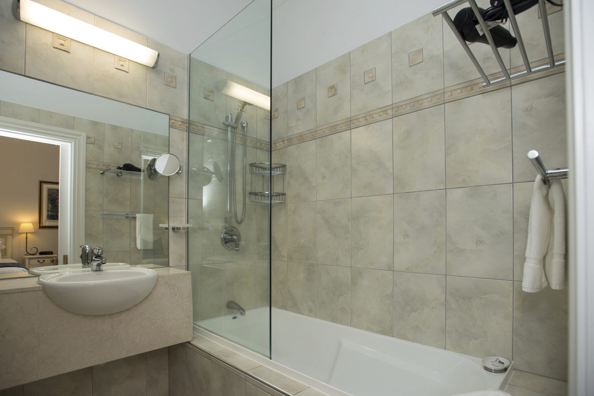 NZL_NIS_20211230_OL_17