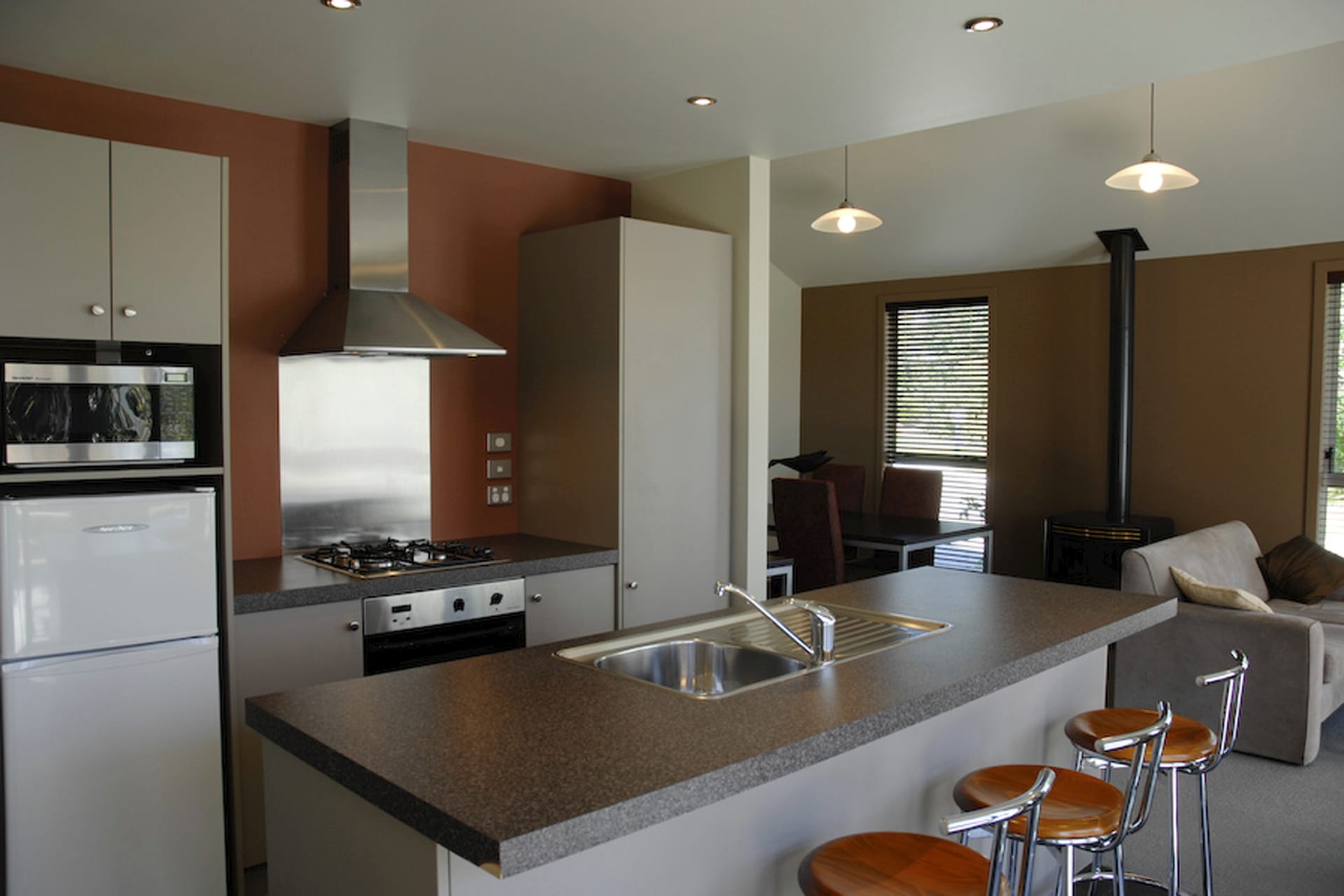 NZL_NIS_20220303_OL_12