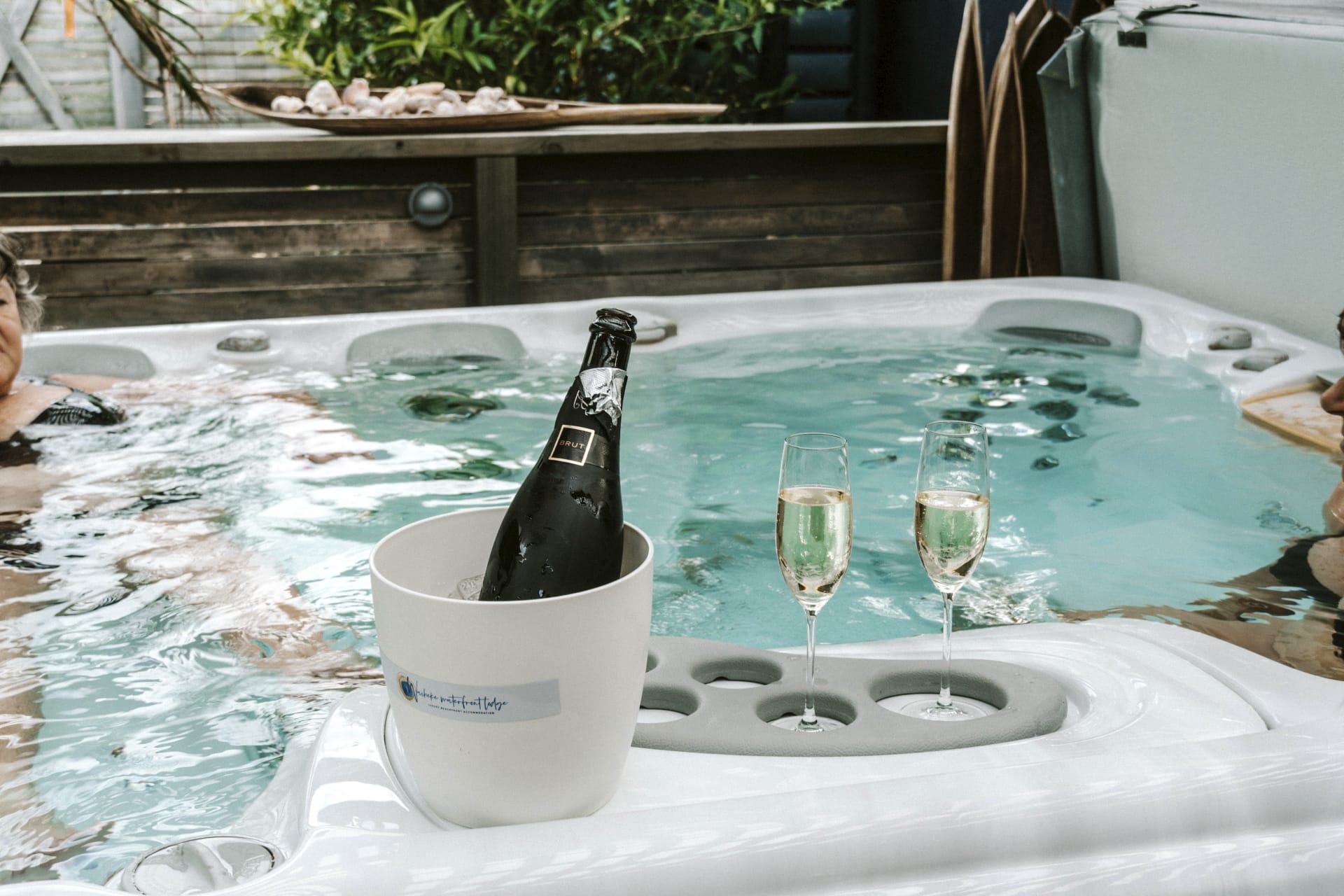 NZL_NIS_20221027_OL_1