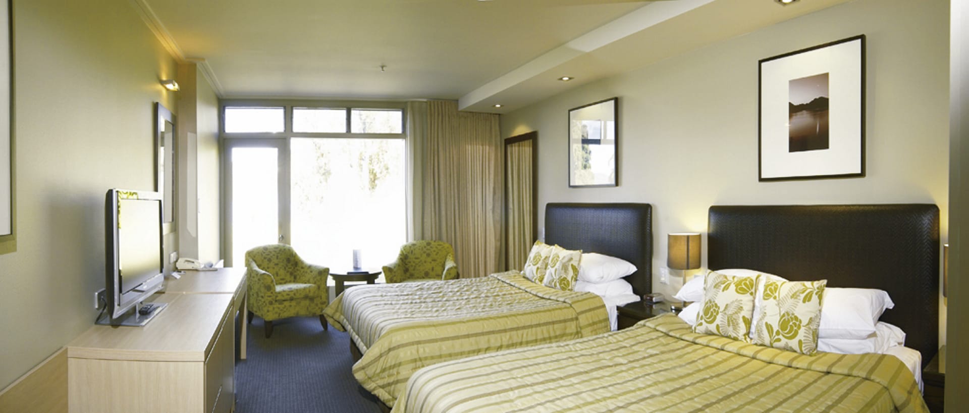 NZL_SIS_042_20090306_SS