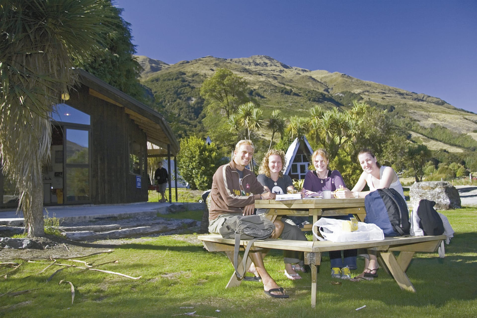 NZL_SIS_136_20080904_IVB