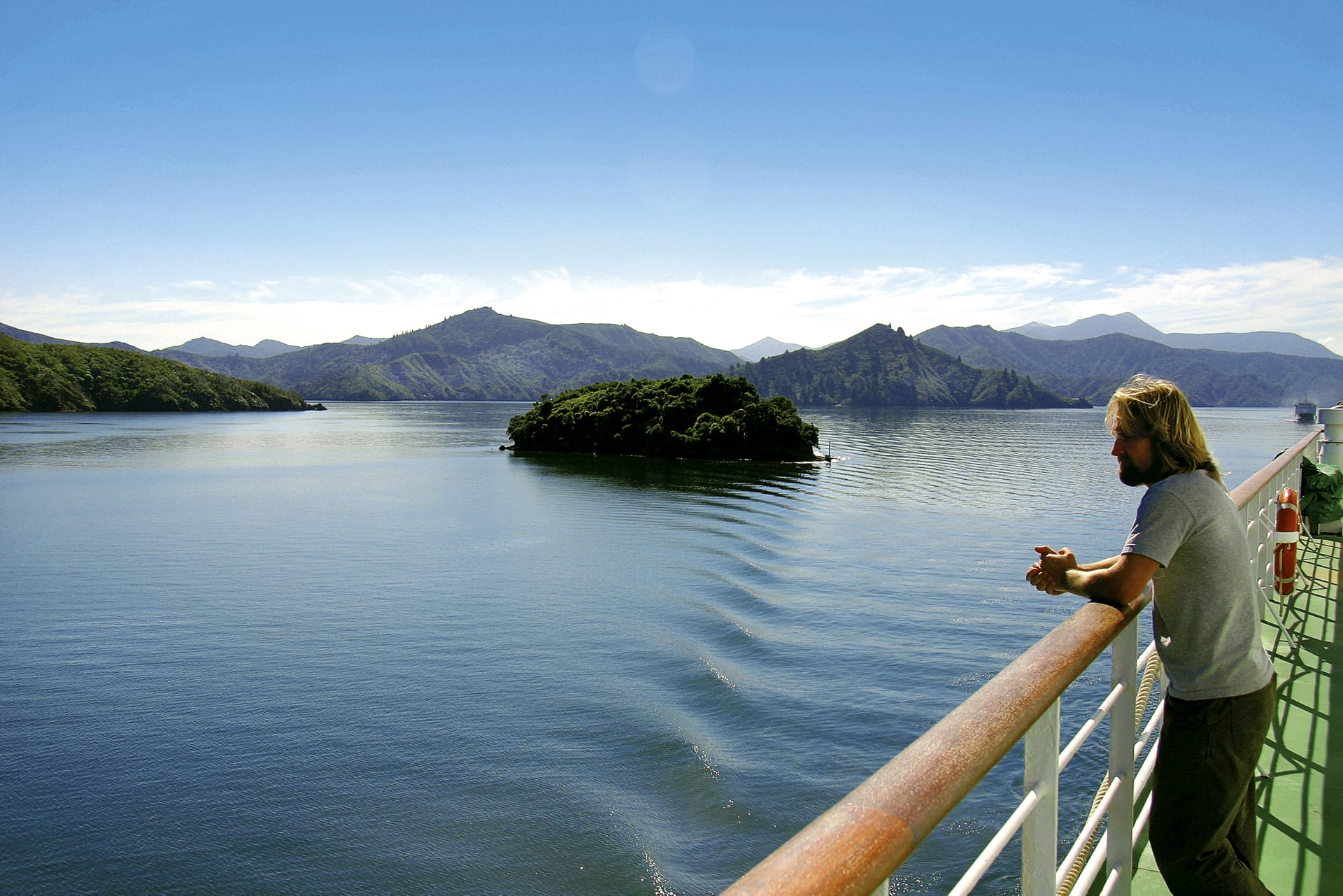 NZL_TRA_128_20110921_OL