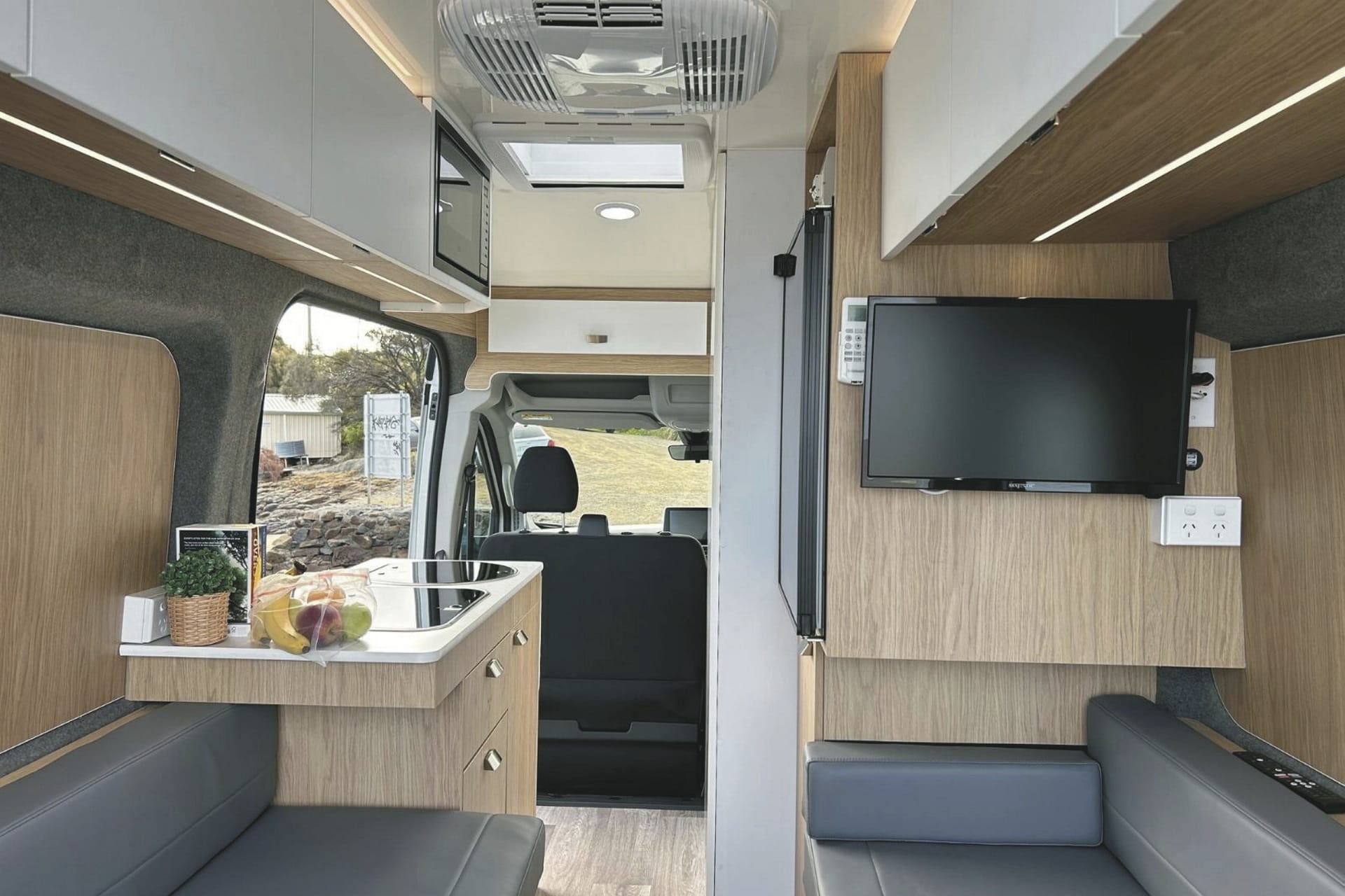 NZL_TRA_20240531_BR_27