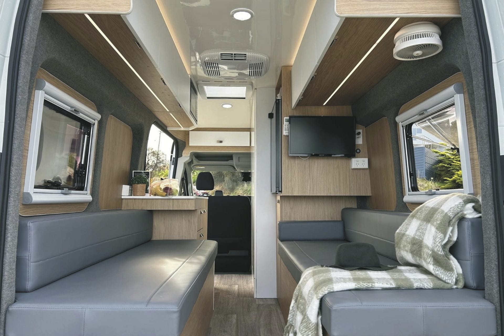 NZL_TRA_20240531_BR_28