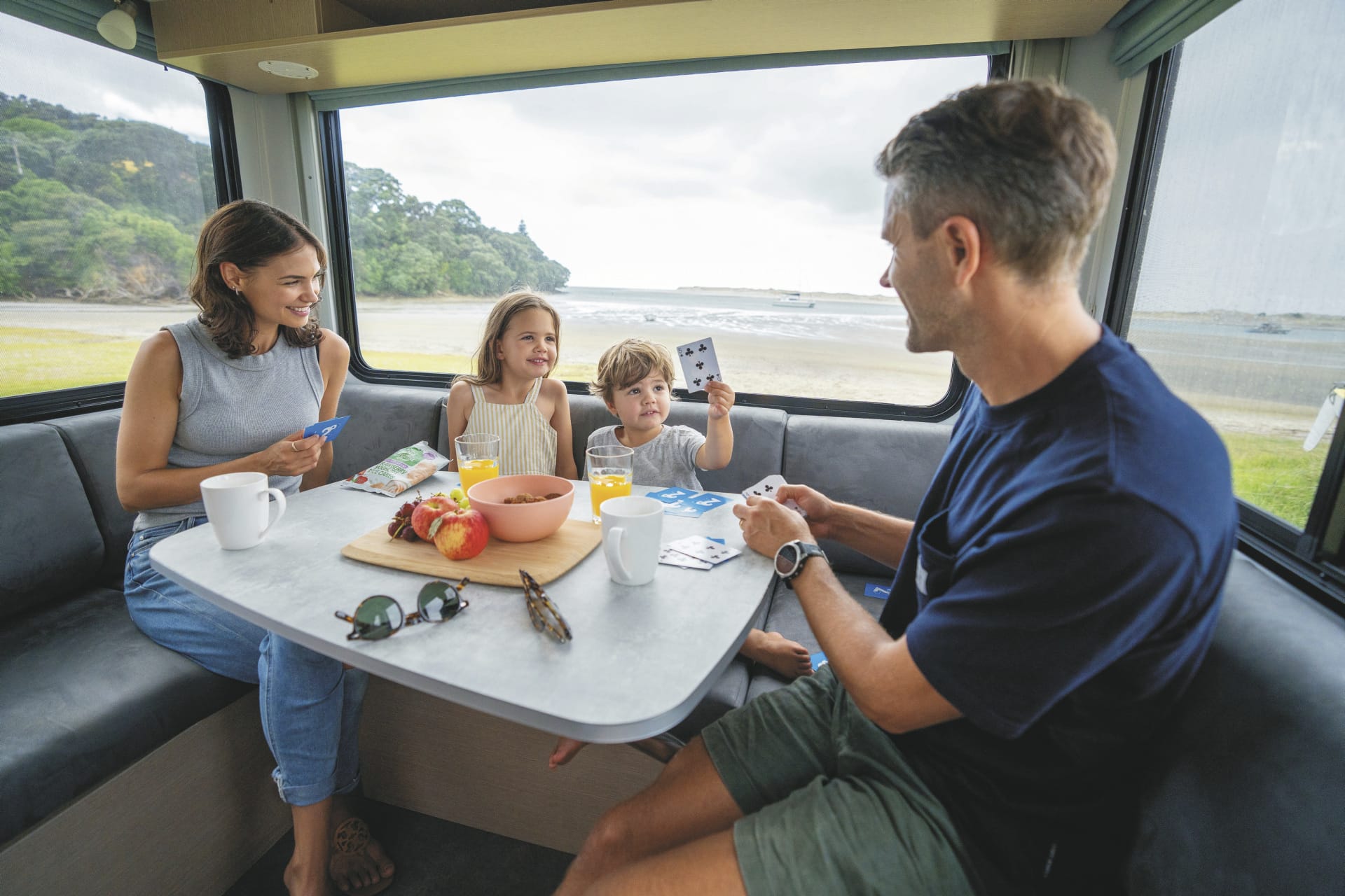 NZL_TRA_20241218_BR_21