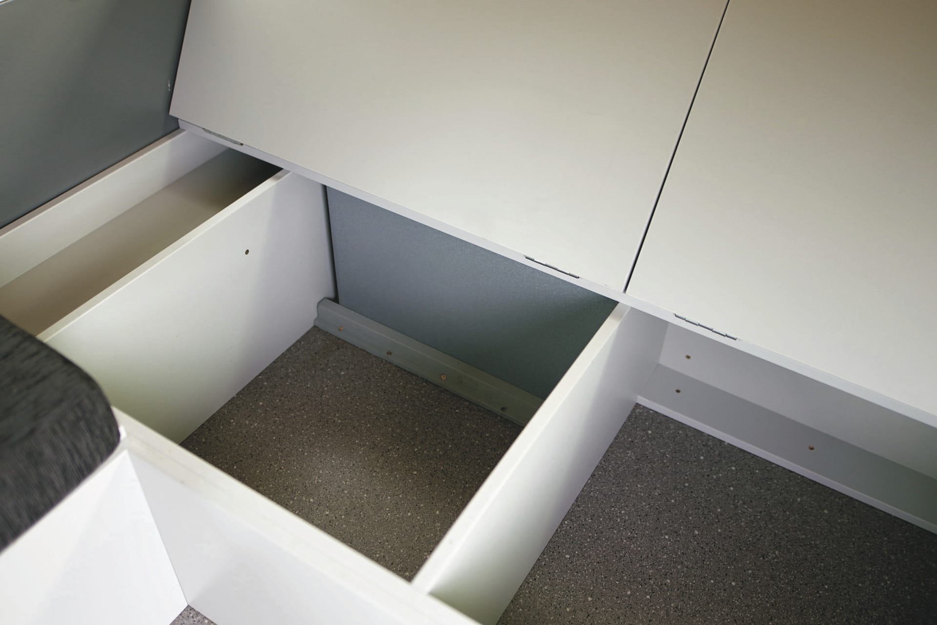 NZL_TRA_20250508_BR_3