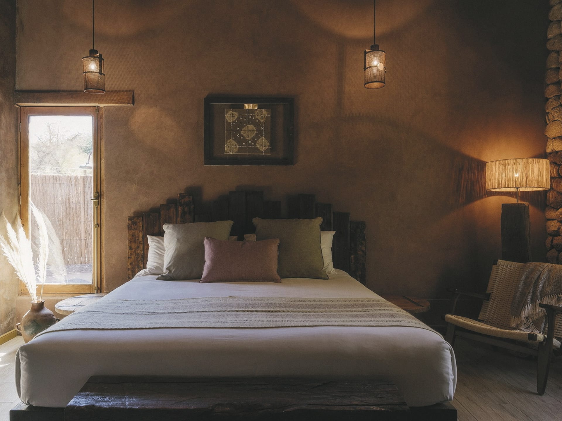 SAM_CHI_20241001_KHM