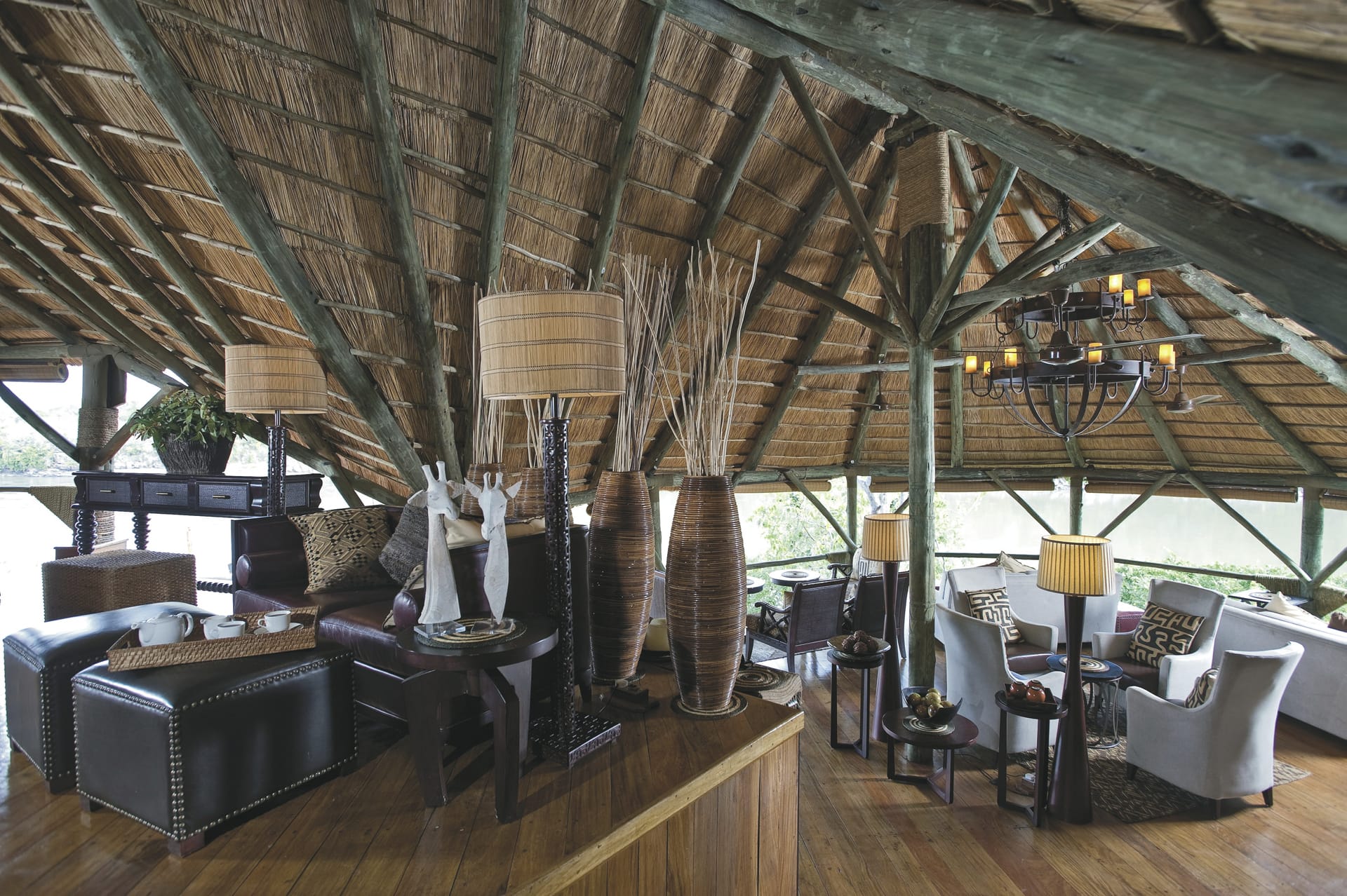 TAZ_Serena_Mivumo_Lounge_area_20220119_1